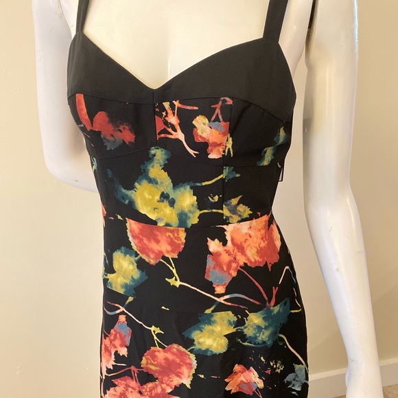 NWT BCBGMAXAZRIA Floral Sleeveless Dress - Picture 5 of 6
